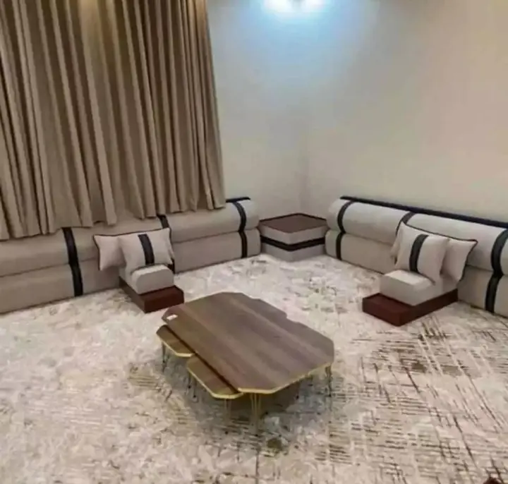 مجلس عربي بمساند ظهر من أعمال واي كلاس 4